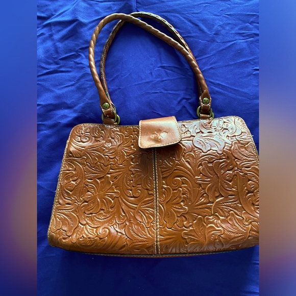EUC PATRICIA NASH PURSE - Picture 1 of 16